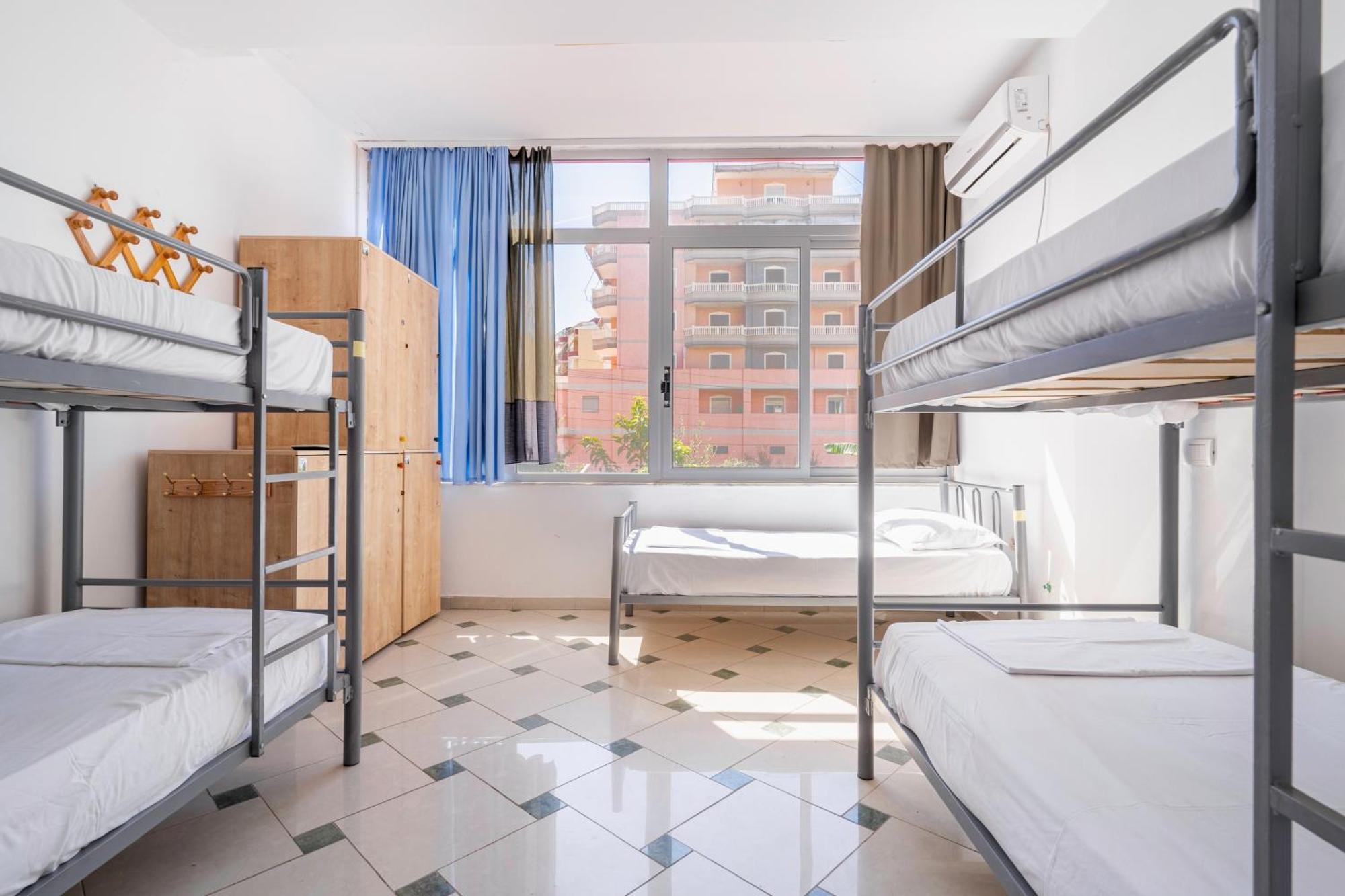 Hasta La Vista Hostel Saranda